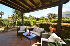 SC034 Villa with swimming pool surrounded by greenery, ideal for friends an, Castellammare Del Golfo